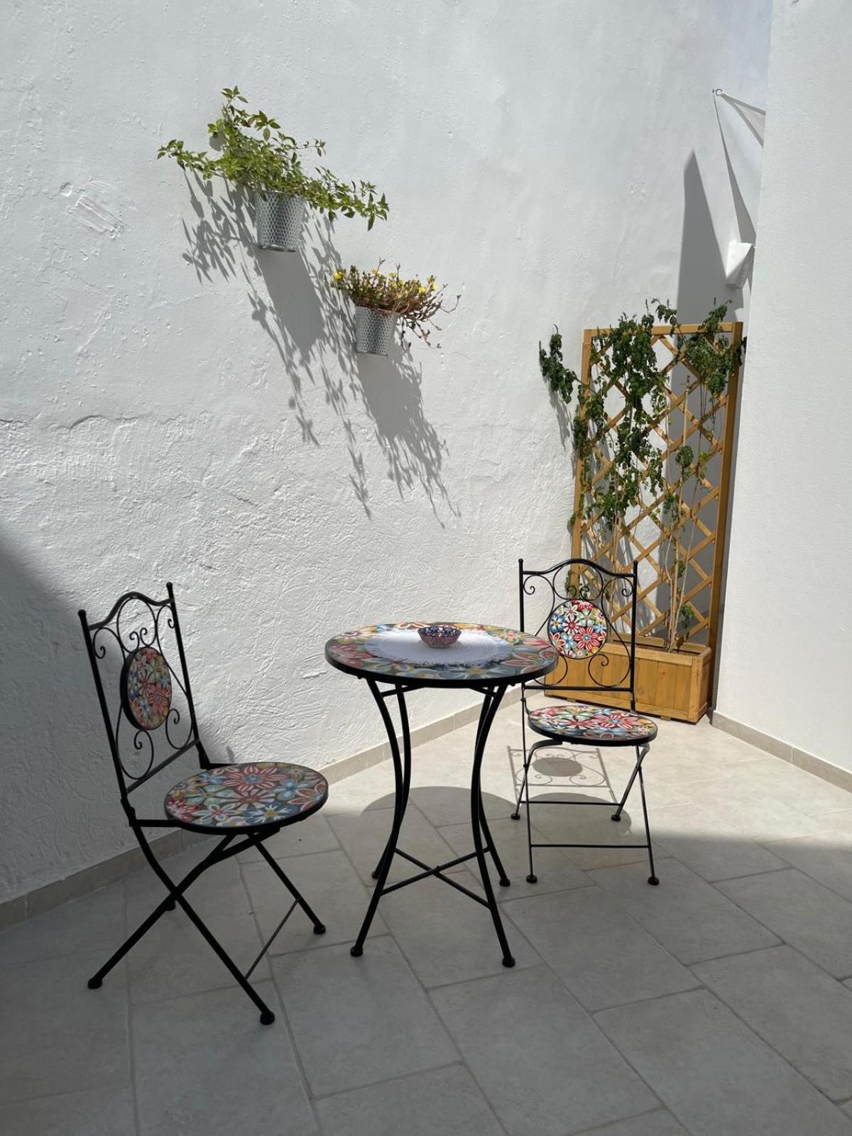 فندق Cortile Carducci راكالي المظهر الخارجي الصورة